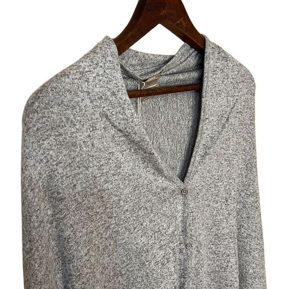 Ink + Ivy NWT Poncho - Picture 3 of 9